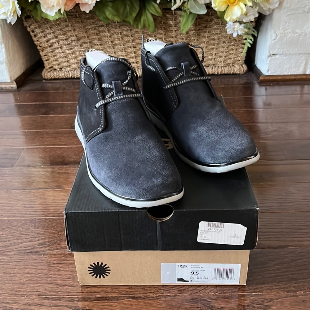 NWB Men’s Ugg Freamon Waterproof Chukka Boot (US 9.5)
